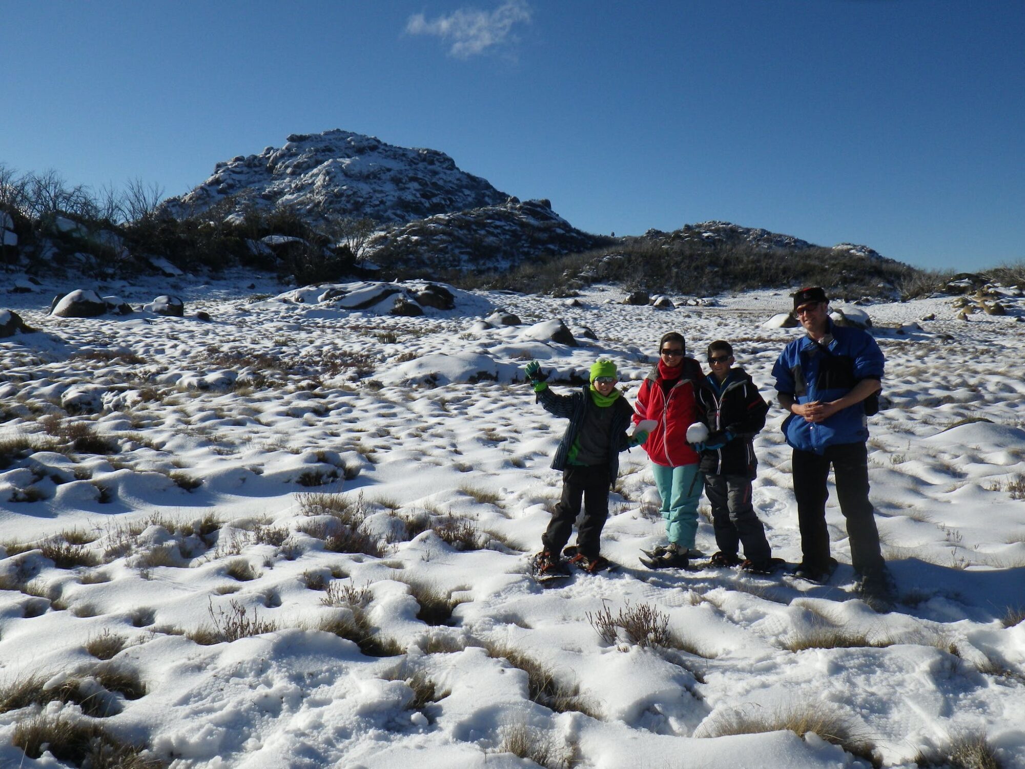 Half-Day Snowshoe Tour Cresta Valley (Snowshoes provided)