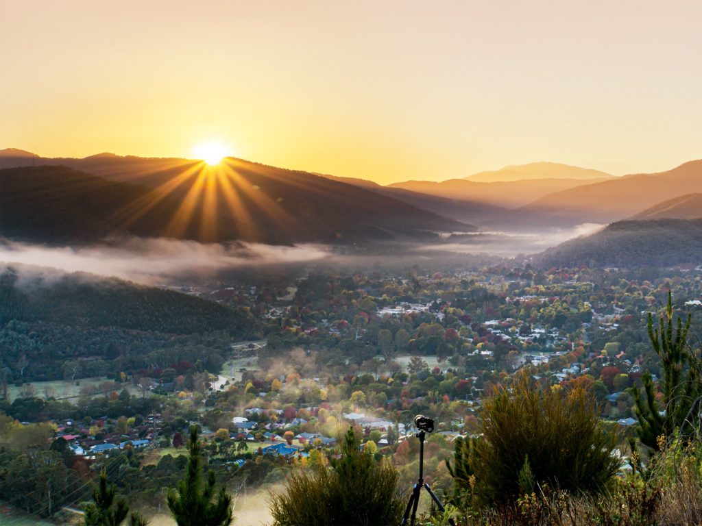 Tower Hill lookout over Bright