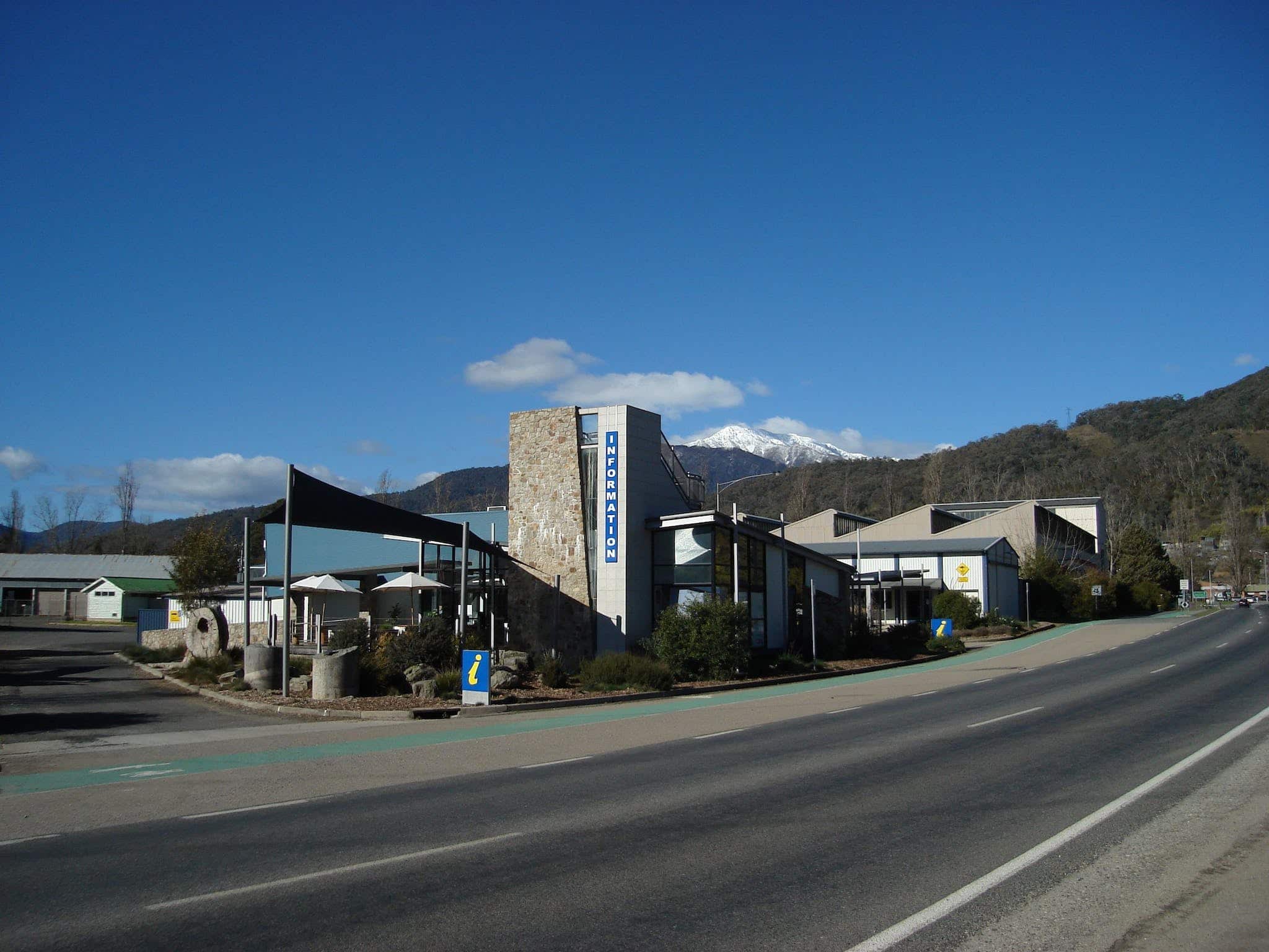 Mount Beauty Visitor Information Centre Bright
