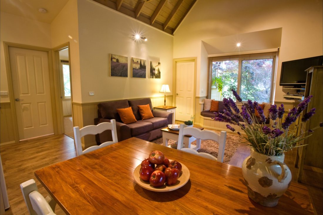 Autumn Abode Cottages Bright