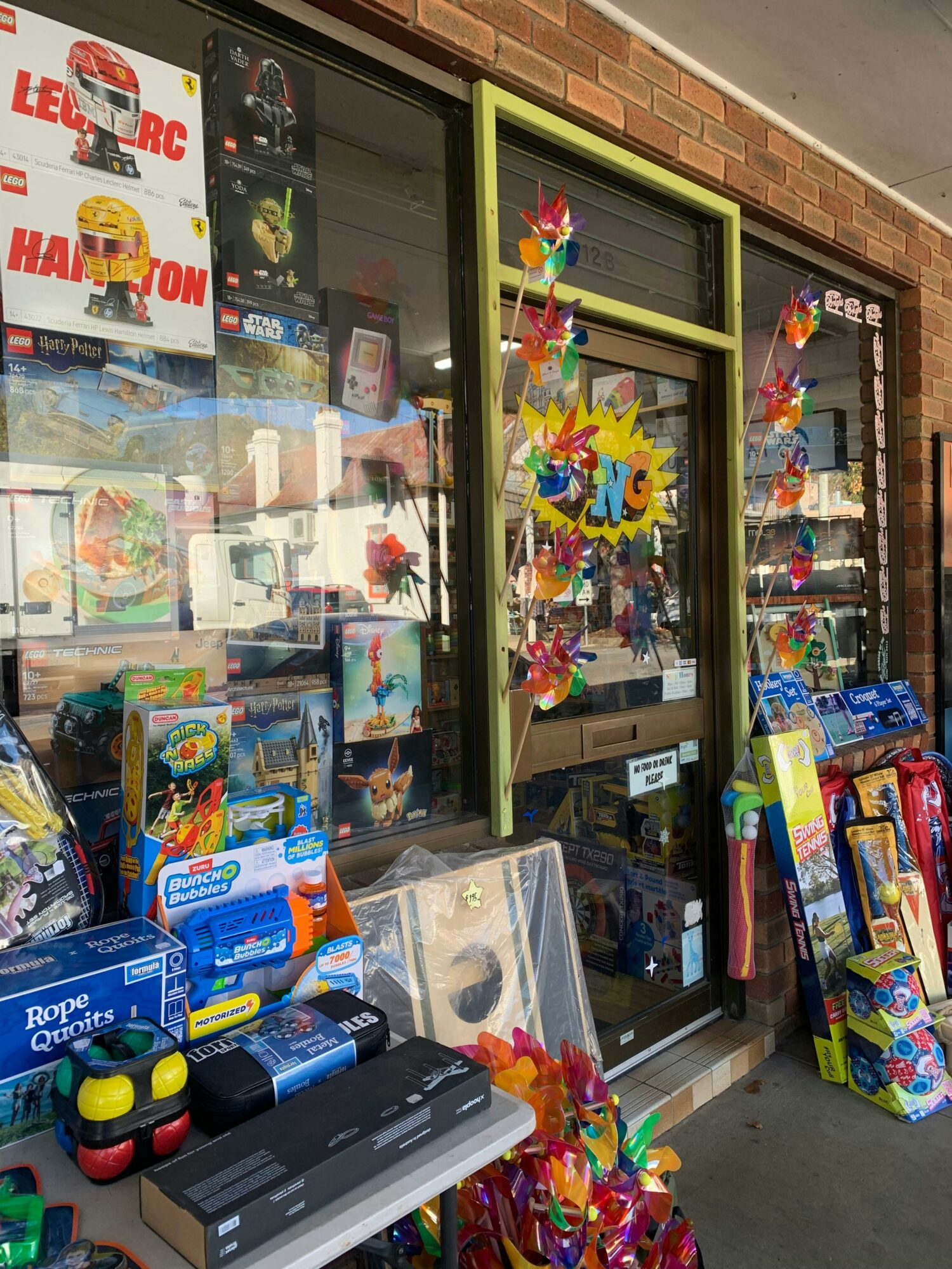 Bang Toy Shop