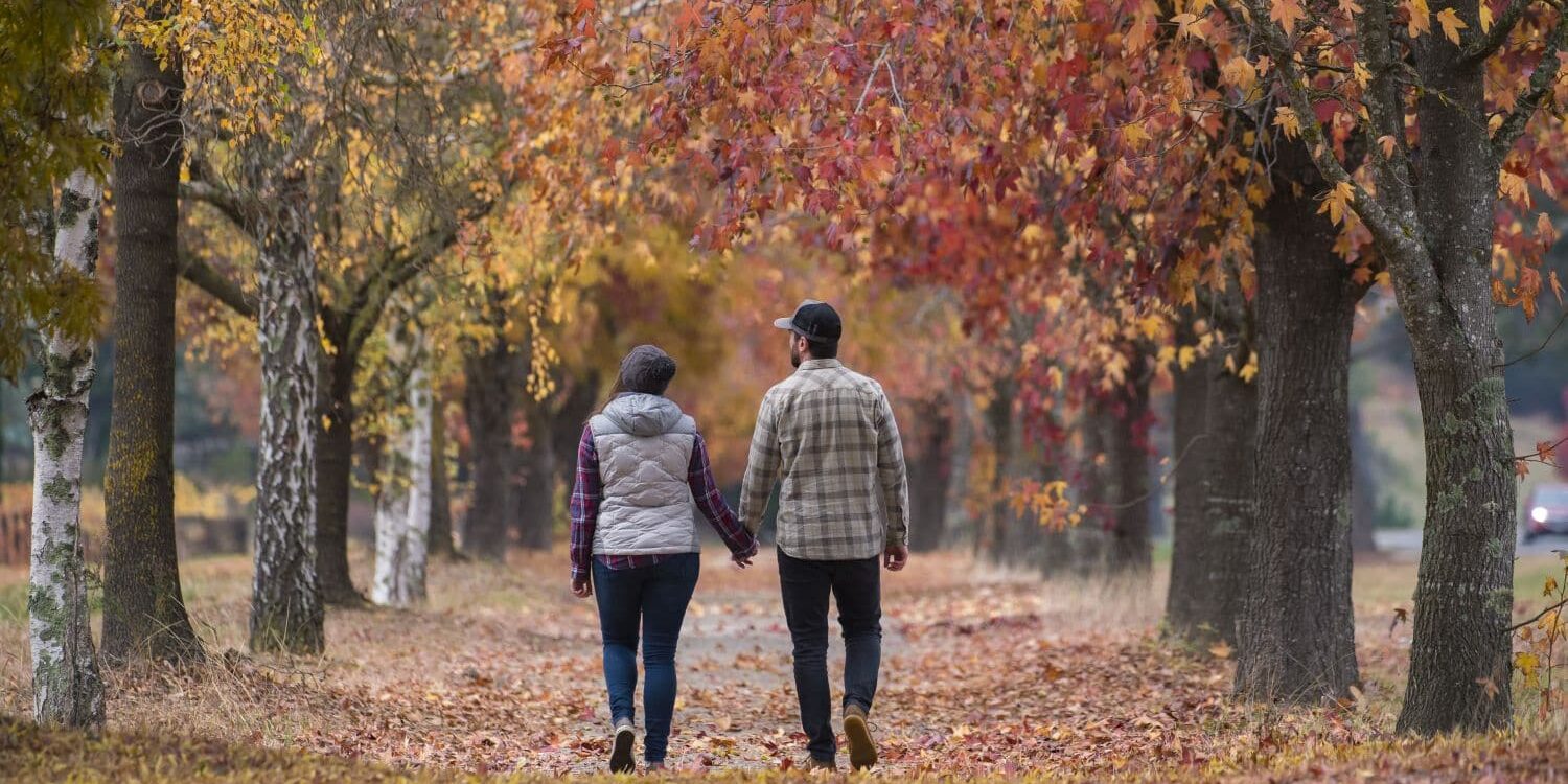 couple porepunkah autumn 16_9